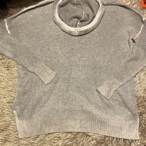 American Eagle Outfitters Hooded Sweater‎ - Picture 8 of 9